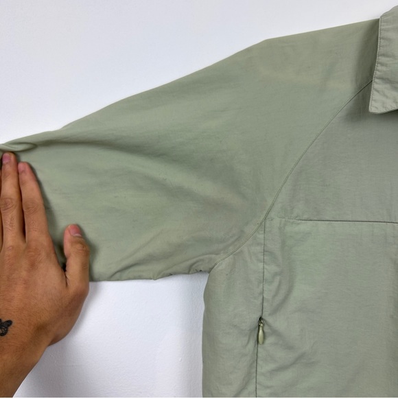 The North Face Button-Up Shirt - Picture 5 of 10